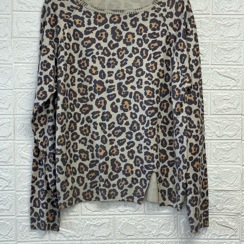 Leopard ragdoll sweater